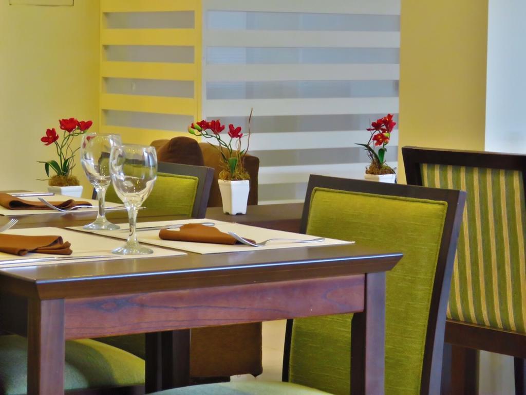 רקונקיסטה Grand Hotel מראה חיצוני תמונה